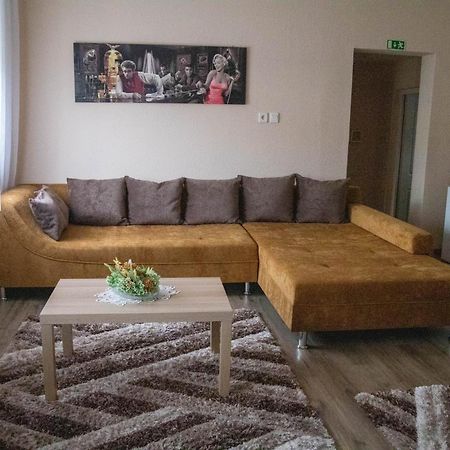Boroka Vendeghaz Turkeve Hotel Buitenkant foto