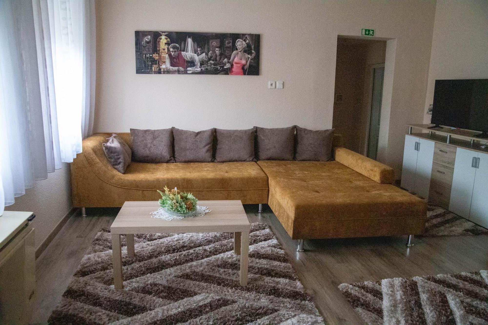 Boroka Vendeghaz Turkeve Hotel Buitenkant foto