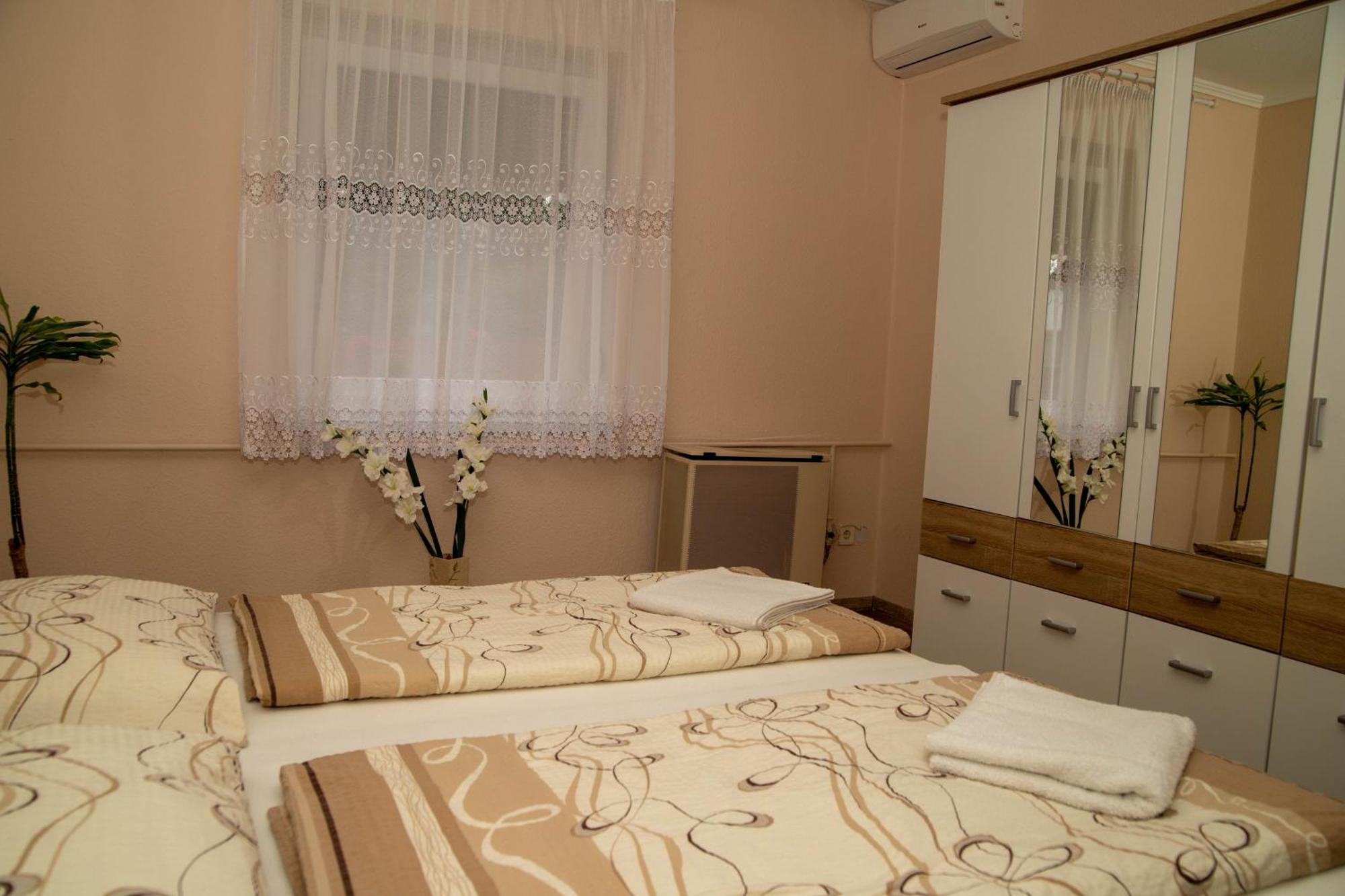 Boroka Vendeghaz Turkeve Hotel Buitenkant foto