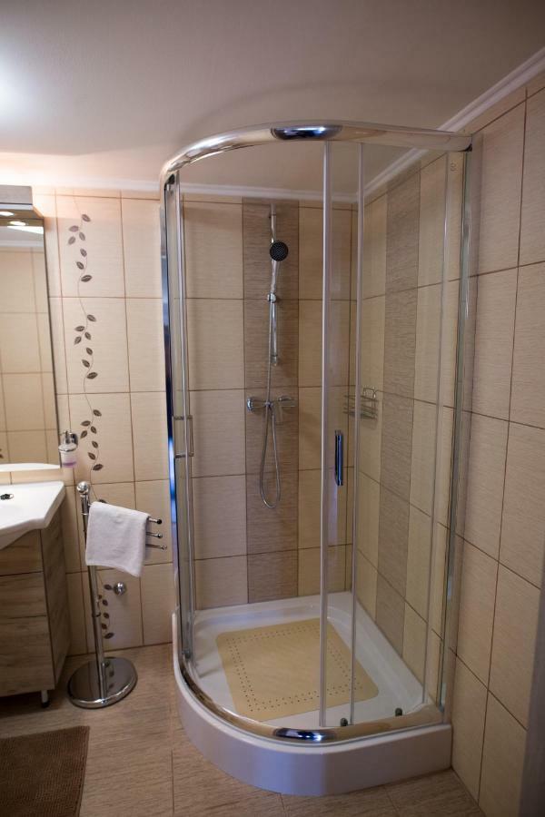 Boroka Vendeghaz Turkeve Hotel Buitenkant foto